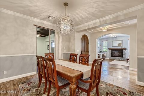 3955 E Crest Ln, Phoenix, AZ 85050 photo 5