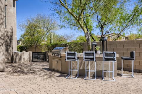 3955 E Crest Ln, Phoenix, AZ 85050 photo 25