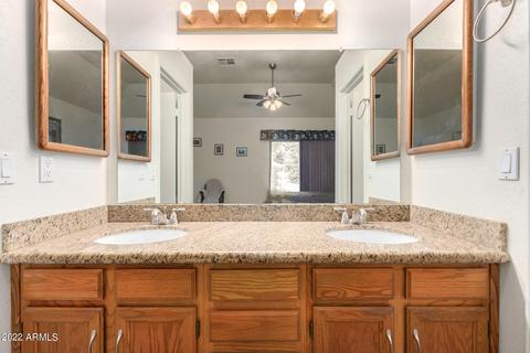 924 E Washington Ave, Gilbert, AZ 85234 photo 9