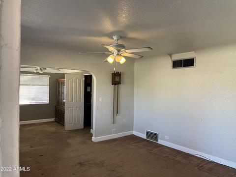 719 E Pepper Pl, Mesa, AZ 85203 photo 2
