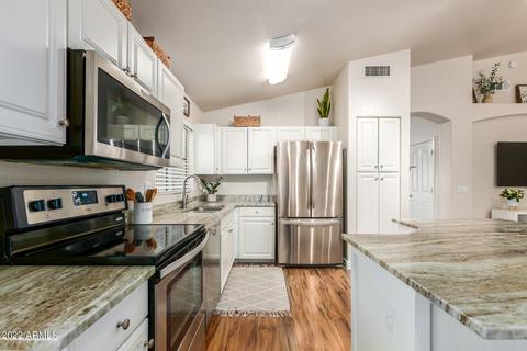 2560 E Taro Ln, Phoenix, AZ 85050 photo 25