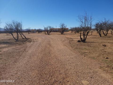 9197 E Yulee Ln, Hereford, AZ 85615 photo 5