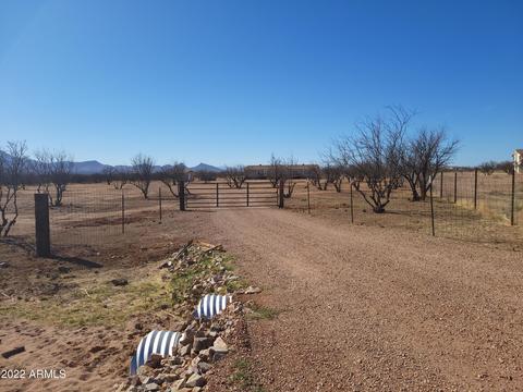 9197 E Yulee Ln, Hereford, AZ 85615 photo 4