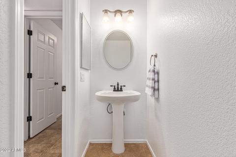 4101 E Hide Trl, Phoenix, AZ 85050 photo 10