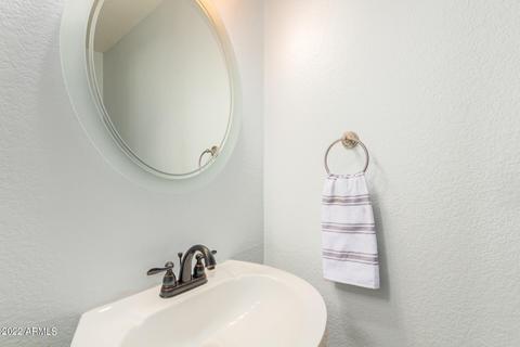 4101 E Hide Trl, Phoenix, AZ 85050 photo 9