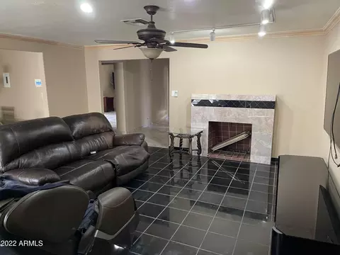 938 E Amelia Ave, Phoenix, AZ 85014 photo 3