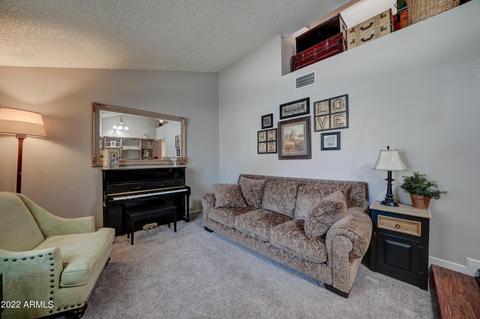 231 E Tremaine Ave, Gilbert, AZ 85234 photo 4