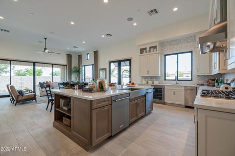 2684 E Longhorn Ct, Gilbert, AZ 85297 photo 9