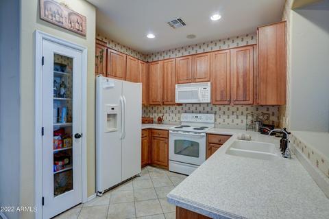 6845 S 7th Ln, Phoenix, AZ 85041 photo 16