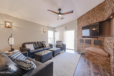 1922 E Siesta Ln, Phoenix, AZ 85024 photo 2