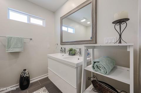 1310 W Apache St, Phoenix, AZ 85007 photo 20