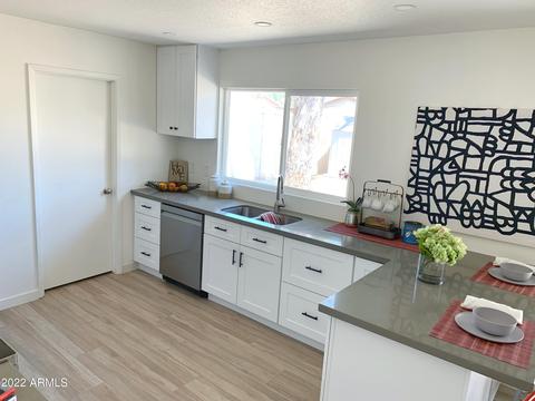 3228 E Helena Dr, Phoenix, AZ 85032 photo 8