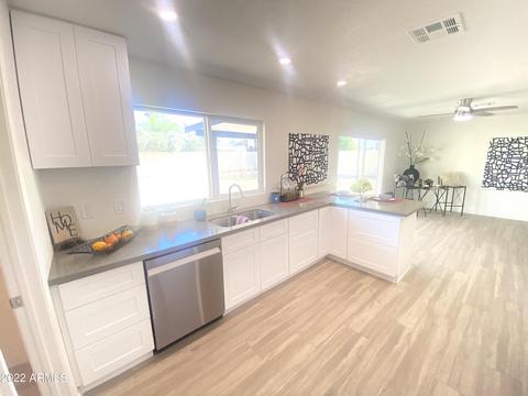 3228 E Helena Dr, Phoenix, AZ 85032 photo 10