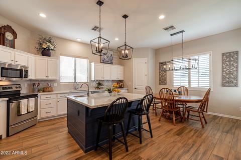 1545 E Kings Ct, Gilbert, AZ 85234 photo 9