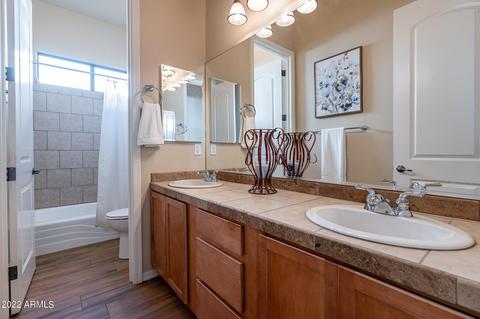1545 E Kings Ct, Gilbert, AZ 85234 photo 23