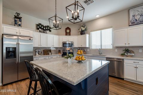 1545 E Kings Ct, Gilbert, AZ 85234 photo 3