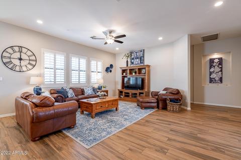 1545 E Kings Ct, Gilbert, AZ 85234 photo 4