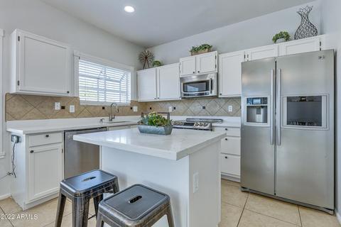 1226 E Hearne Way, Gilbert, AZ 85234 photo 2