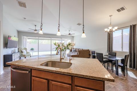 749 E Harwell Rd, Phoenix, AZ 85042 photo 6