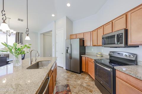749 E Harwell Rd, Phoenix, AZ 85042 photo 5