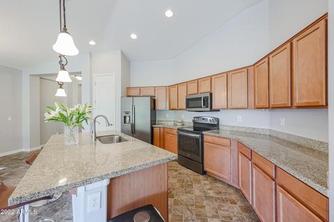 749 E Harwell Rd, Phoenix, AZ 85042 photo 3