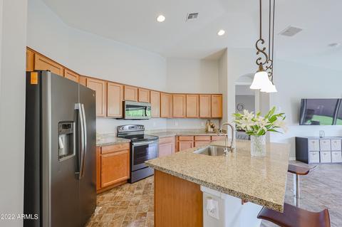 749 E Harwell Rd, Phoenix, AZ 85042 photo 4