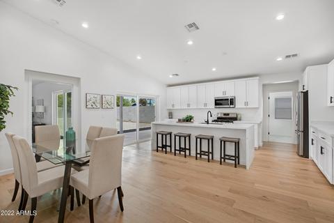 4202 N 10th Pl, Phoenix, AZ 85014 photo 9