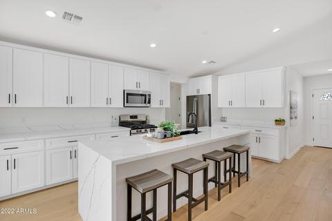 4202 N 10th Pl, Phoenix, AZ 85014 photo 13