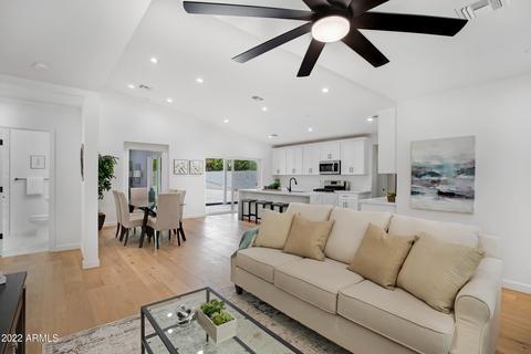 4202 N 10th Pl, Phoenix, AZ 85014 photo 8