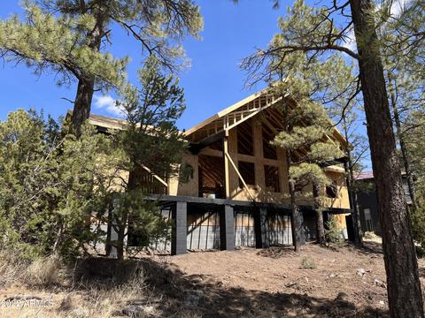 2239 Fairway Dr, Overgaard, AZ 85933 photo 1