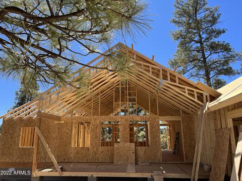 2239 Fairway Dr, Overgaard, AZ 85933 photo 2