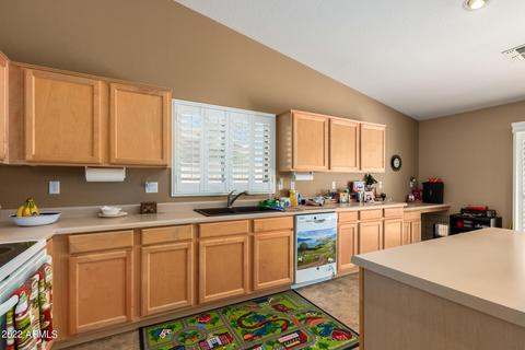 2421 W Carson Rd, Phoenix, AZ 85041 photo 22
