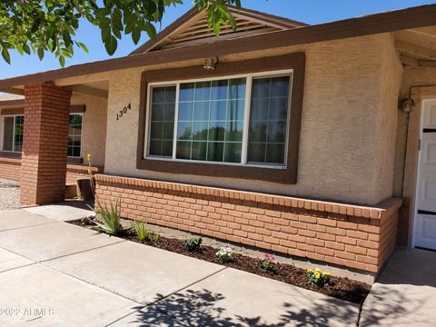 1304 N Spring Cir, Mesa, AZ 85203 photo 2