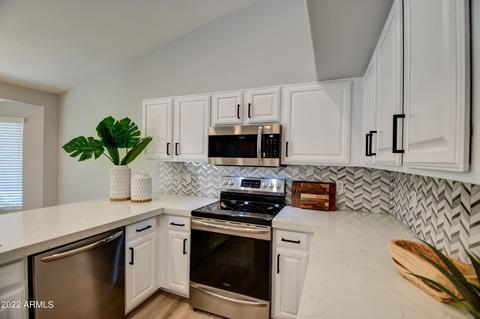 908 N Quartz St, Gilbert, AZ 85234 photo 9