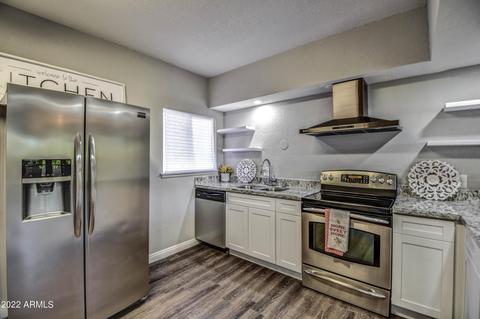 351 E Thomas Rd #D204, Phoenix, AZ 85012 photo 12