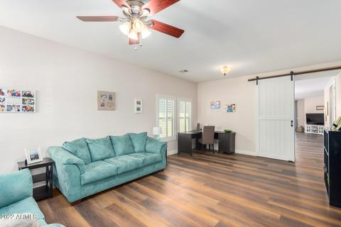 1137 S Pheasant Dr, Gilbert, AZ 85296 photo 4