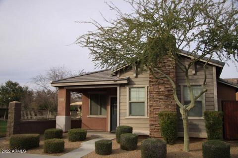 3756 E Kerry Ln, Phoenix, AZ 85050 photo 2