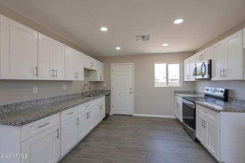 4806 S 36th Dr, Phoenix, AZ 85041 photo 9