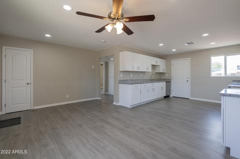 4806 S 36th Dr, Phoenix, AZ 85041 photo 4