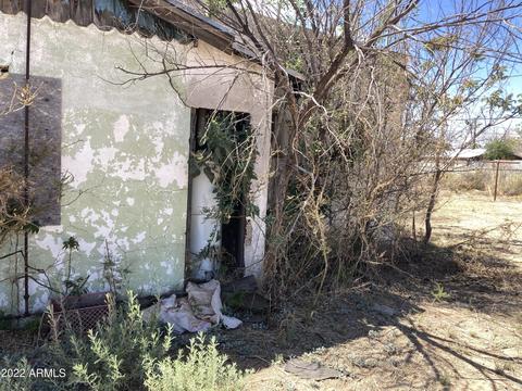 710 E 3rd St, Douglas, AZ 85607 photo 4