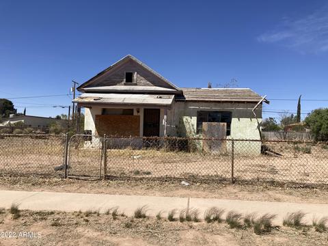 710 E 3rd St, Douglas, AZ 85607 photo 2