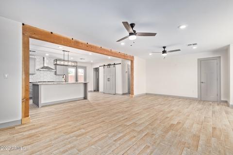 5743 N 11th Pl, Phoenix, AZ 85014 photo 4