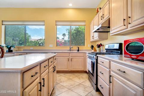 2966 E Melody Ln, Gilbert, AZ 85234 photo 8