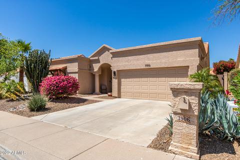 3906 E Amberwood Dr, Phoenix, AZ 85048 photo 1