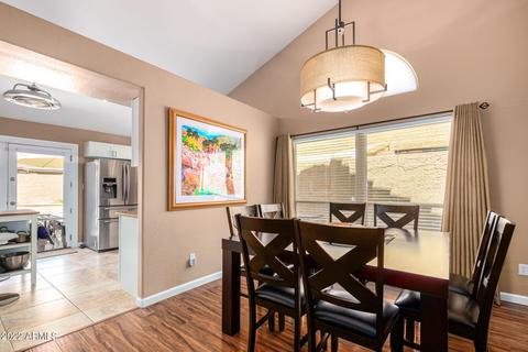 3906 E Amberwood Dr, Phoenix, AZ 85048 photo 8