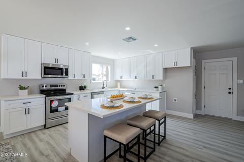 3227 E Presidio Rd, Phoenix, AZ 85032 photo 1
