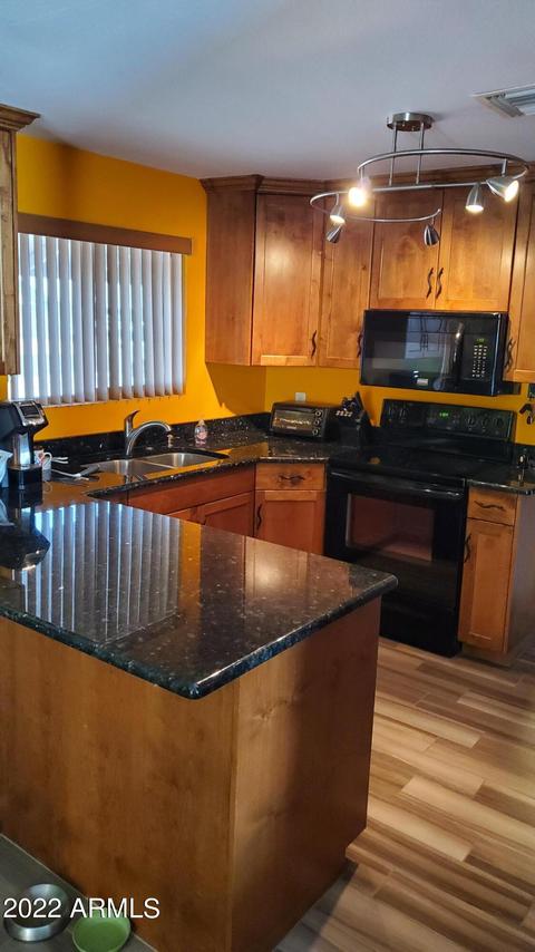 201 E Fordham Dr, Tempe, AZ 85283 photo 3