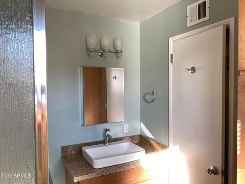 2030 E Glenrosa Ave, Phoenix, AZ 85016 photo 3