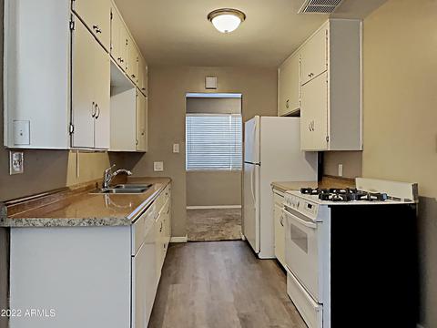 733 W 3rd Pl, Mesa, AZ 85201 photo 4