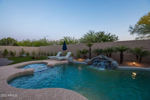 2019 W Spur Dr, Phoenix, AZ 85085 photo 2